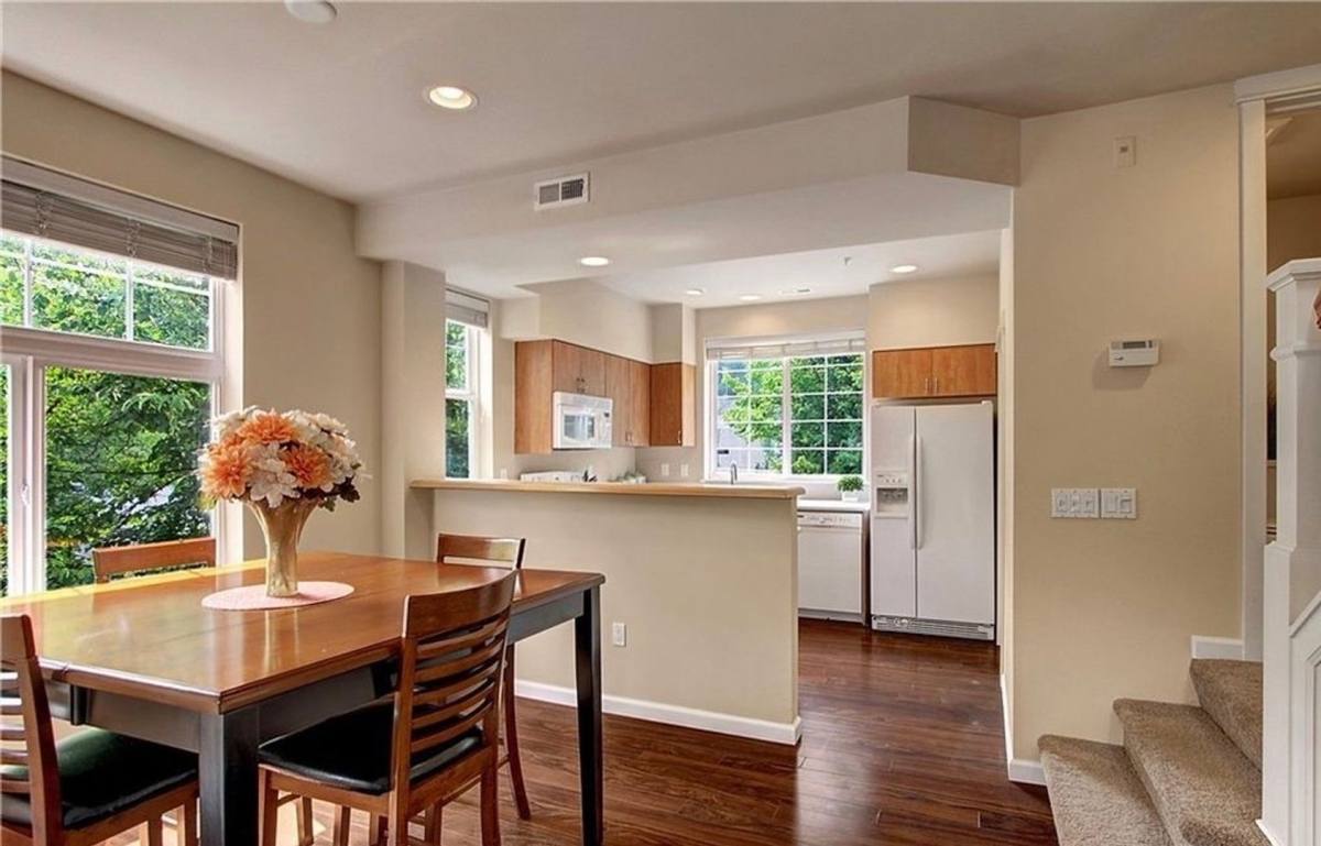 House for rent at 2030 132nd Ave SE, Bellevue, WA 98005