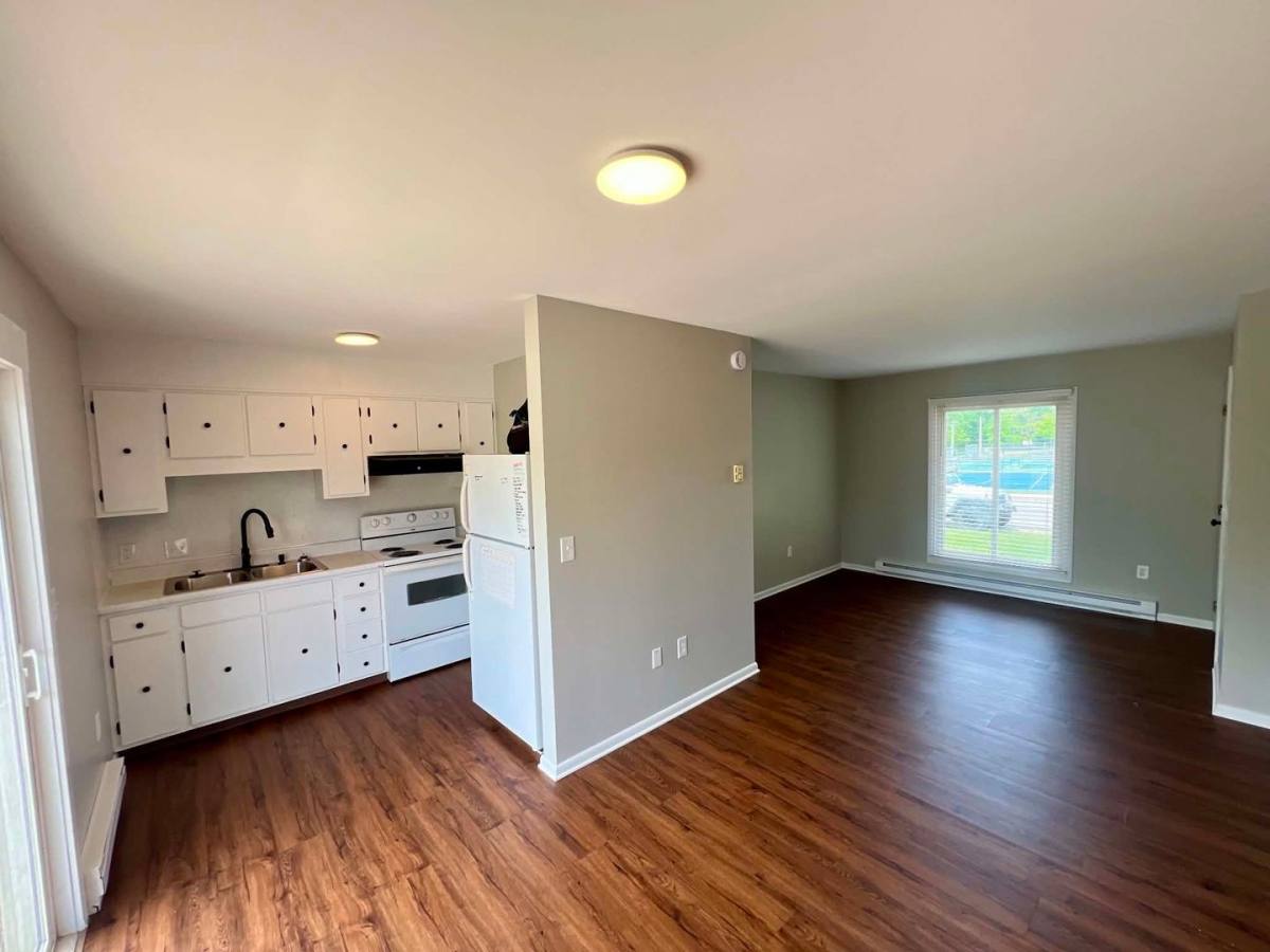 Apartment for rent at 556 E High St, Bellefontaine, OH 43311