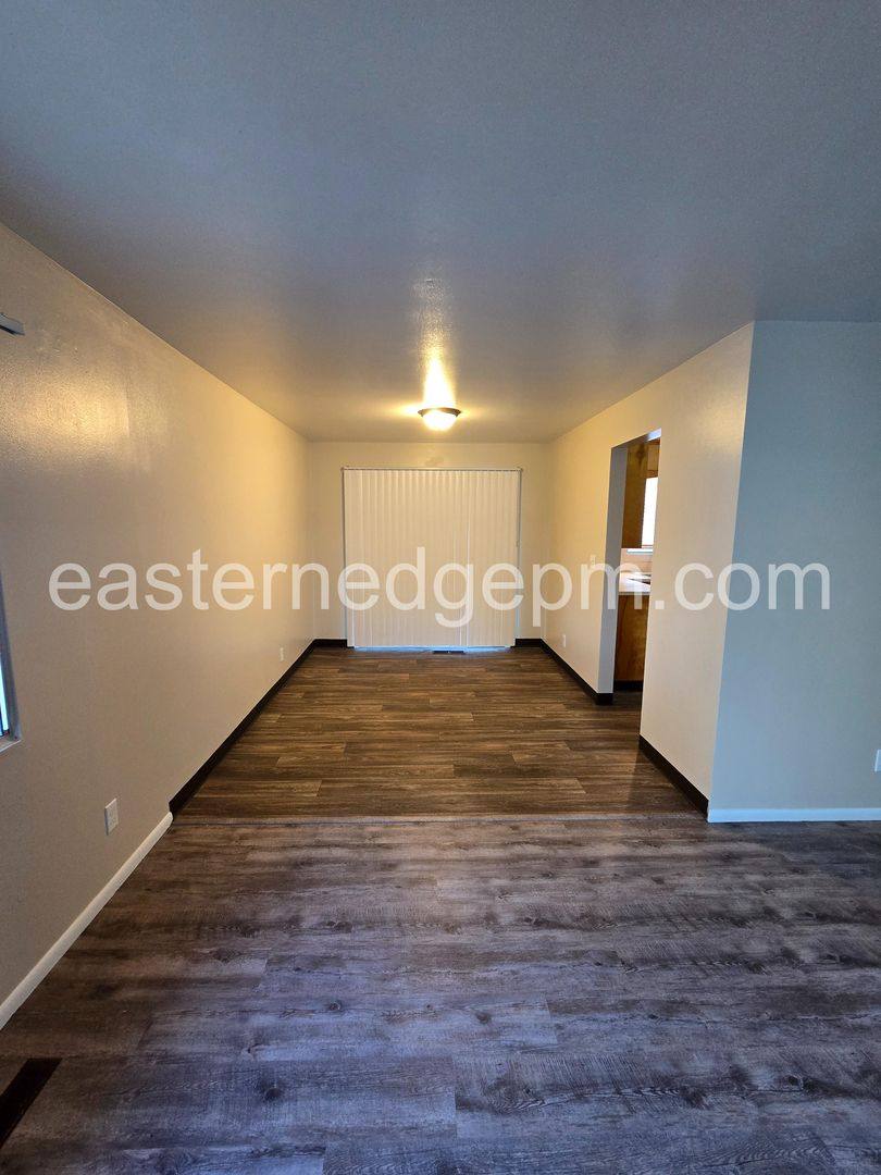 Apartment for rent at 1431-1435 NW 3rd Ave, Ontario, OR 97914