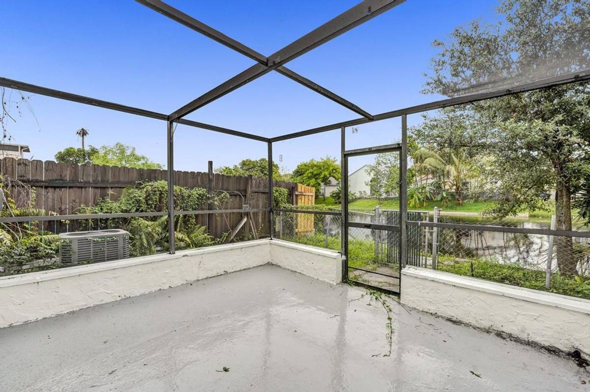 Townhouse for rent at 1313 Seaview, Pompano Beach, FL 33068