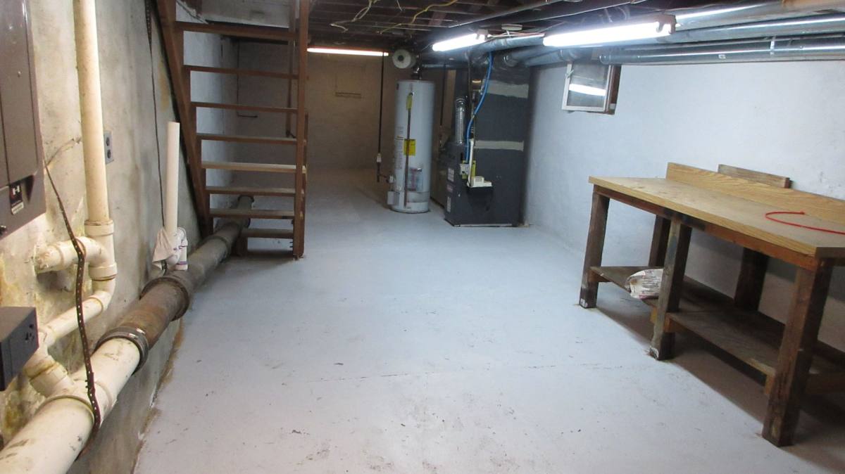 Apartment for rent at 332-334 Central Ave, Hagerstown, MD 21740