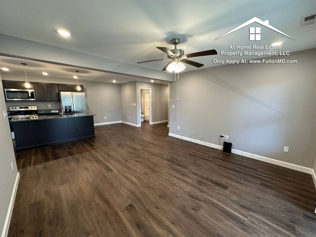 Apartment for rent at 2620 N Bluff St #102, Fulton, MO 65251