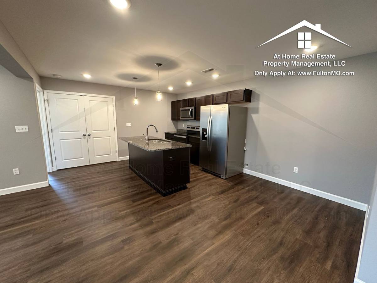 Apartment for rent at 2620 N Bluff St #102, Fulton, MO 65251