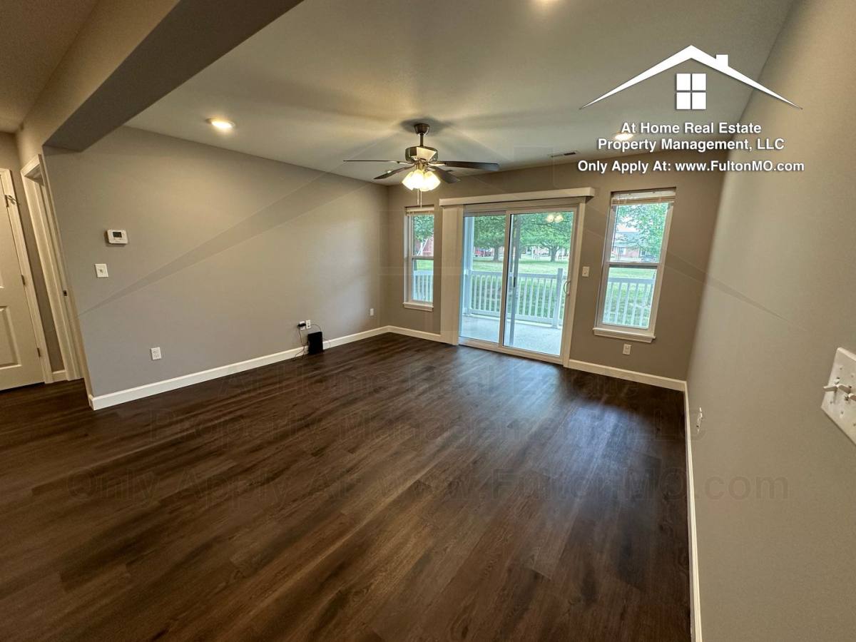Apartment for rent at 2620 N Bluff St #102, Fulton, MO 65251
