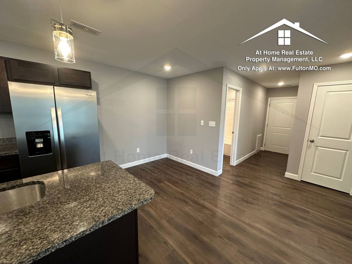 Apartment for rent at 2620 N Bluff St #102, Fulton, MO 65251