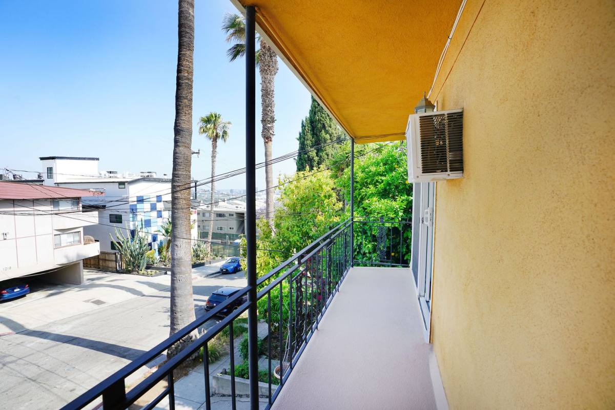 Apartment for rent at 1219 Larrabee St, West Hollywood, CA 90069
