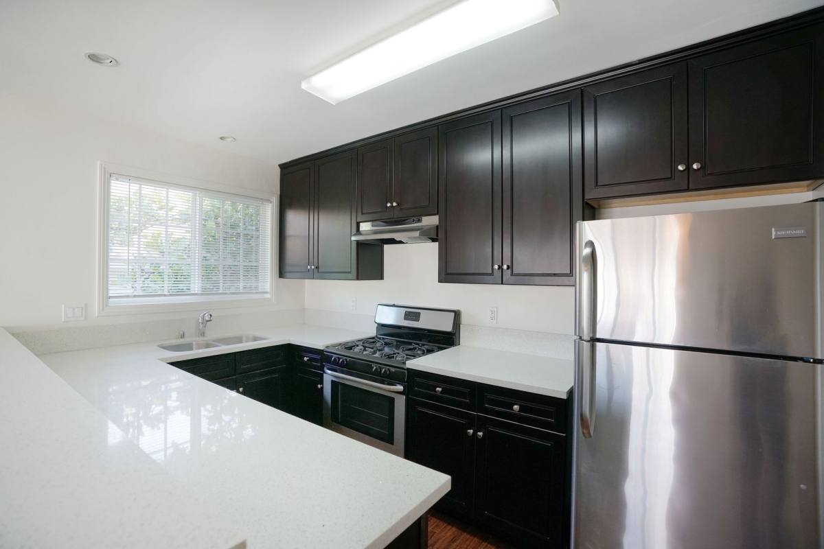 Apartment for rent at 1219 Larrabee St, West Hollywood, CA 90069