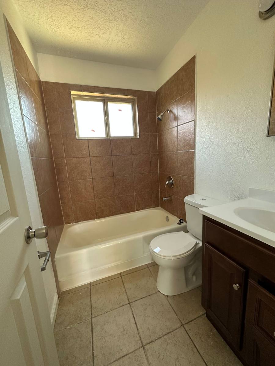 Apartment for rent at 316 & 320 Pennsylvania St NE, Albuquerque, NM 87108