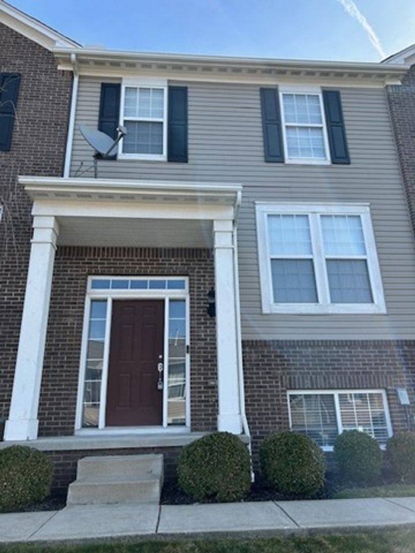Townhouse for rent at 304 Kelsey Dr, Akron, OH 44321