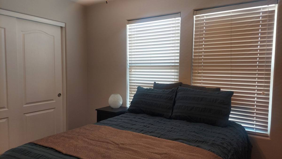 House for rent at 943 S Sabino Dr, Gilbert, AZ 85296