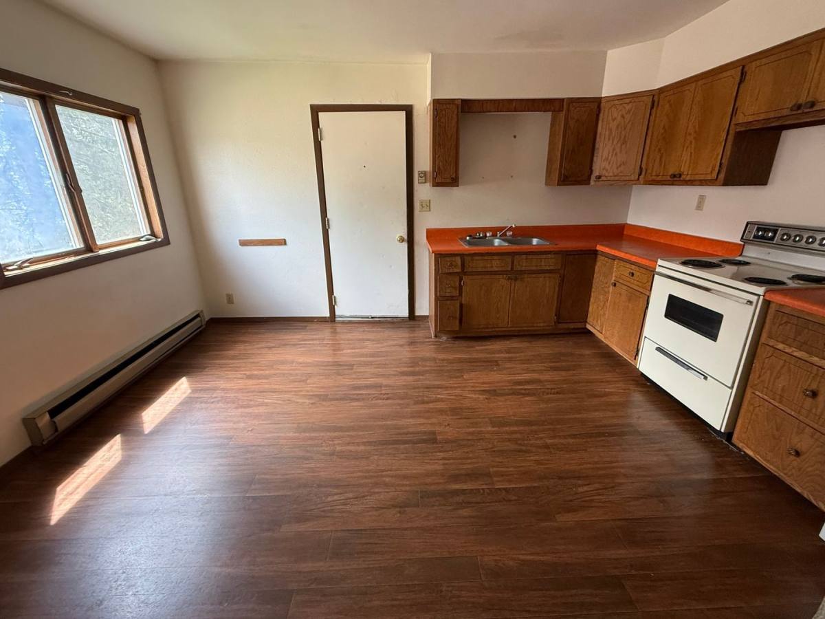 Apartment for rent at 618 N Broadway, Watertown, SD 57201