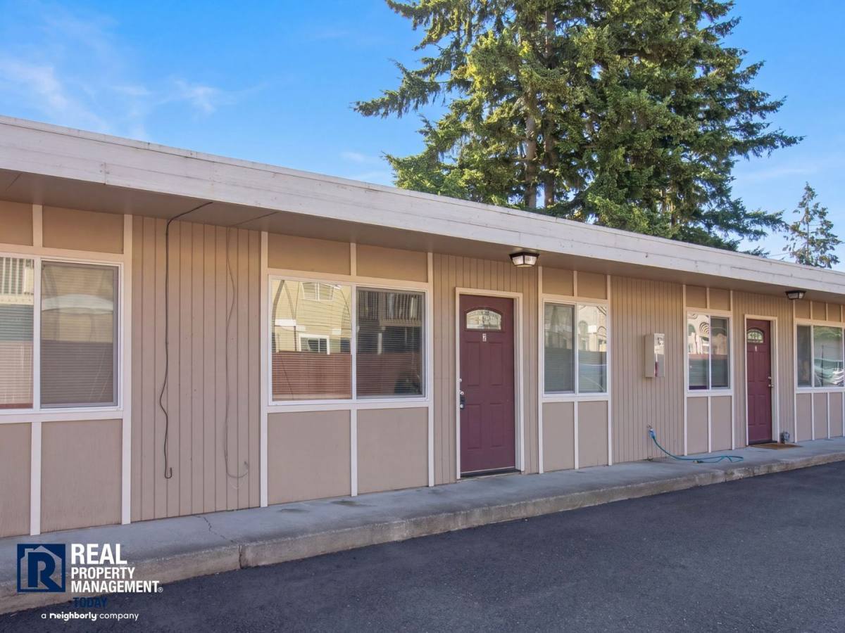 Apartment for rent at 6415 Steilacoom Blvd SW, Lakewood, WA 98499