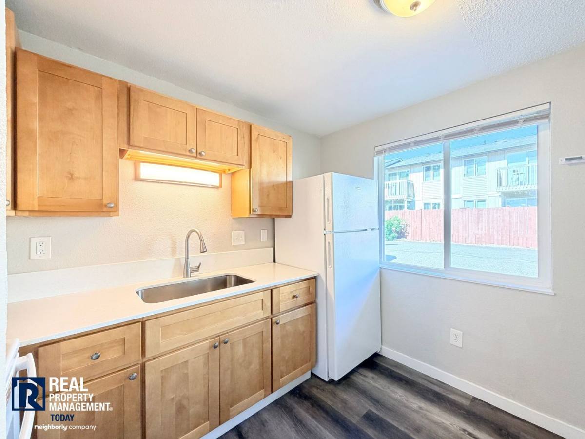 Apartment for rent at 6415 Steilacoom Blvd SW, Lakewood, WA 98499
