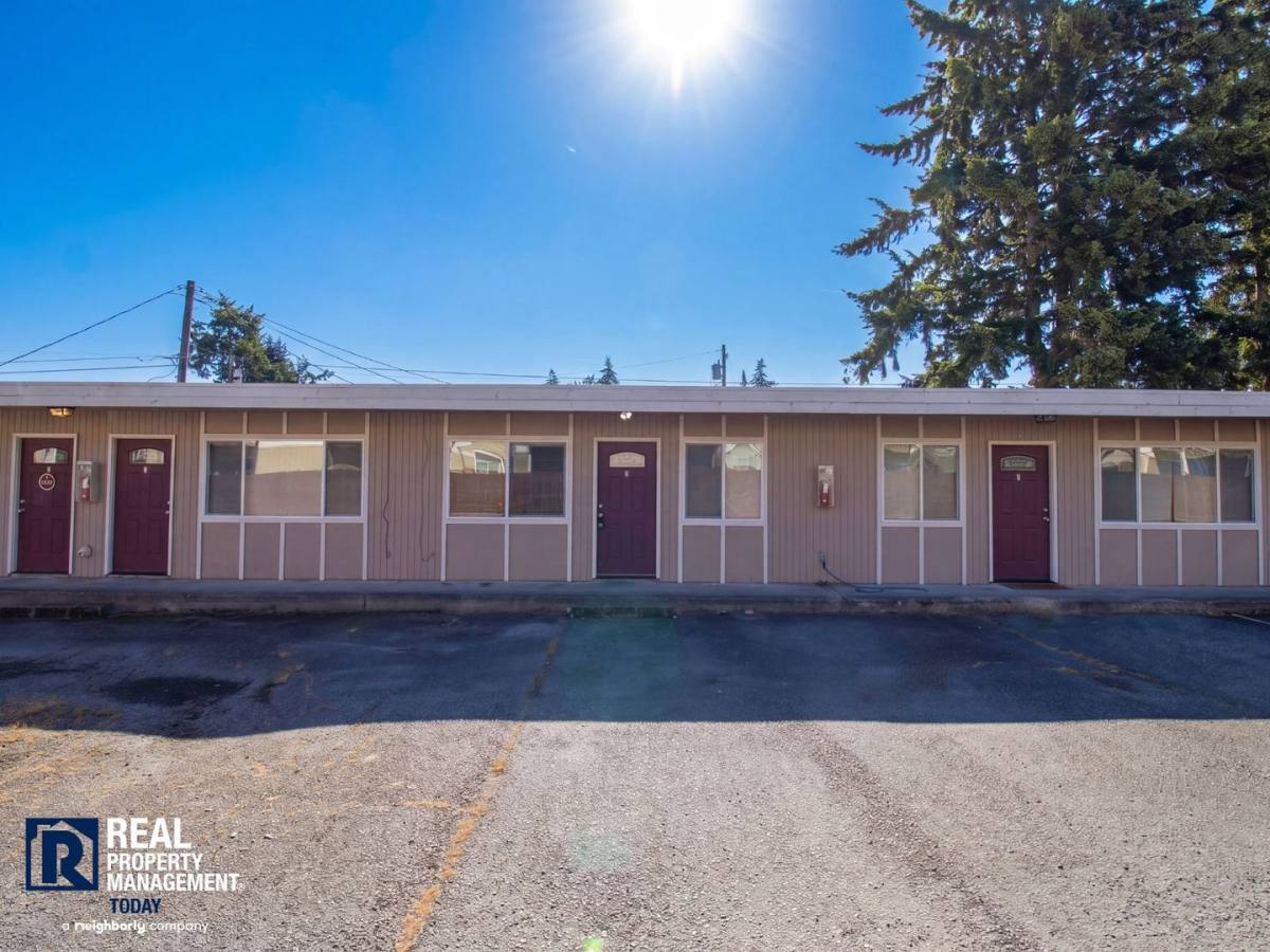 Apartment for rent at 6415 Steilacoom Blvd SW, Lakewood, WA 98499