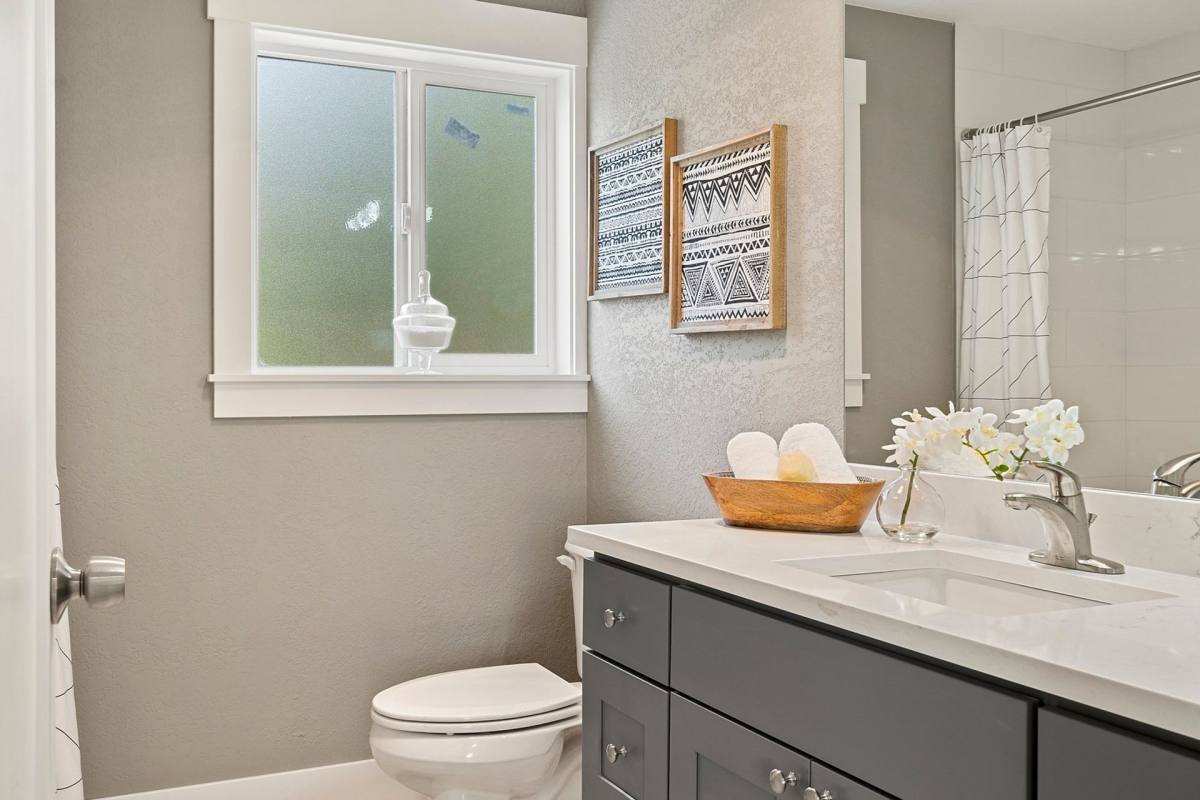 Apartment for rent at 9110 Redmond-Woodinville Rd NE, Redmond, WA 98052