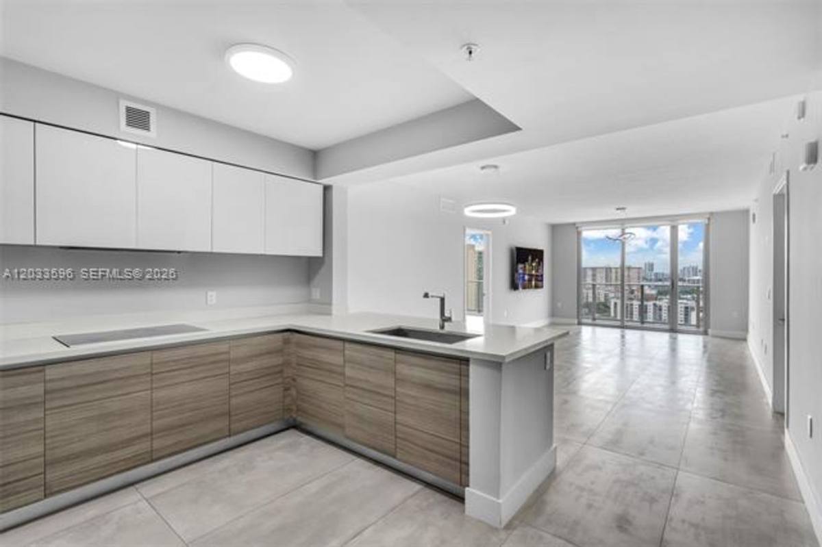 Apartment for rent at 300 Sunny Isles Blvd, North Miami Beach, FL 33160