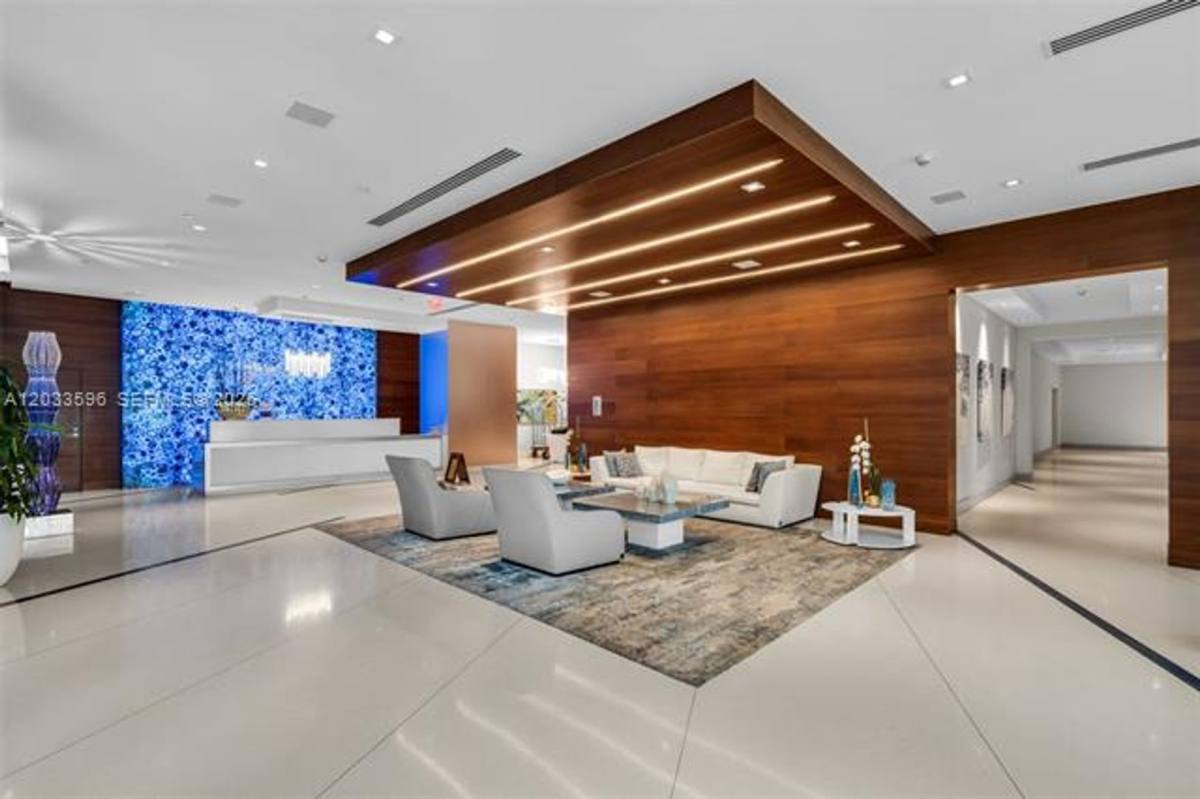 Apartment for rent at 300 Sunny Isles Blvd, North Miami Beach, FL 33160