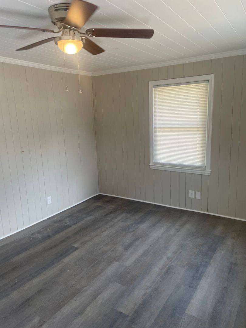 House for rent at 1409 NE 21st St, Winston Salem, NC 27105