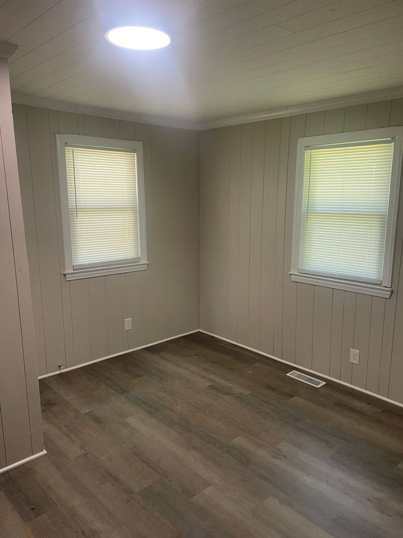 House for rent at 1409 NE 21st St, Winston Salem, NC 27105