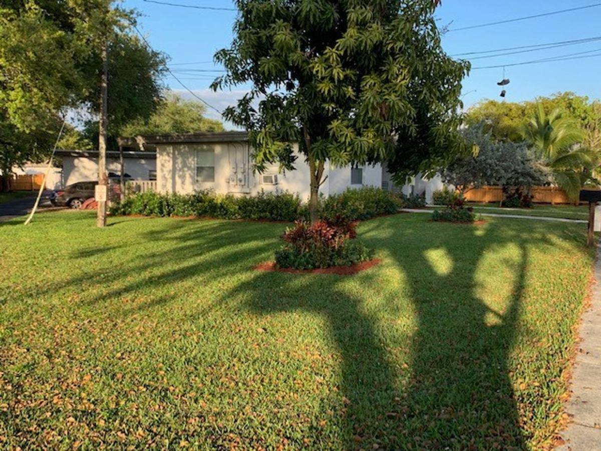 Apartment for rent at 5819 Polk St, Hollywood, FL 33021
