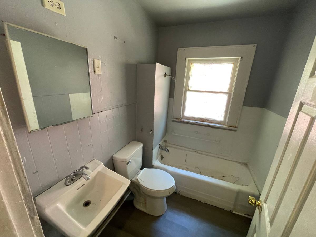 House for rent at 3224 Jackson St, Shreveport, LA 71109