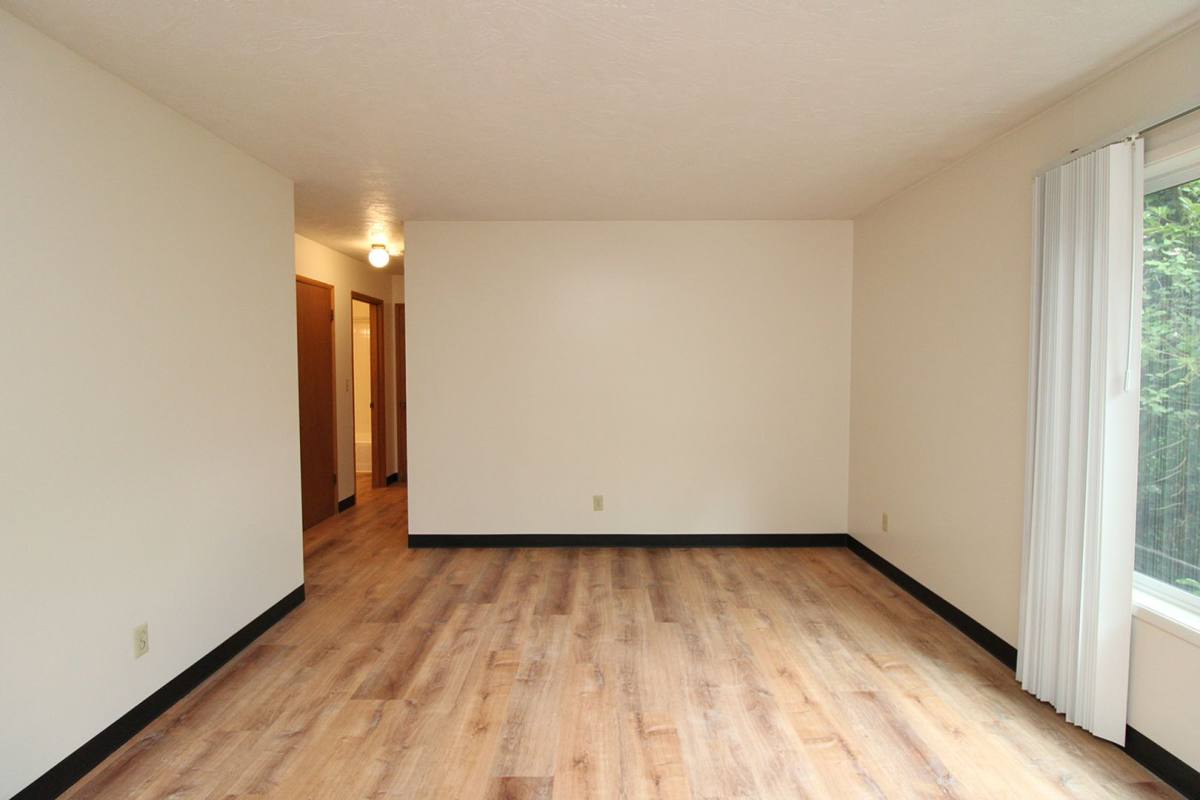 Apartment for rent at 930 SW Gibbs St, Portland, OR 97239