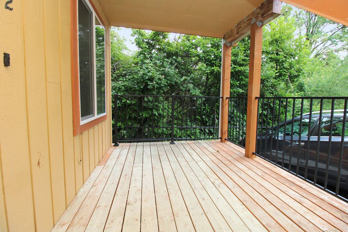 Apartment for rent at 930 SW Gibbs St, Portland, OR 97239