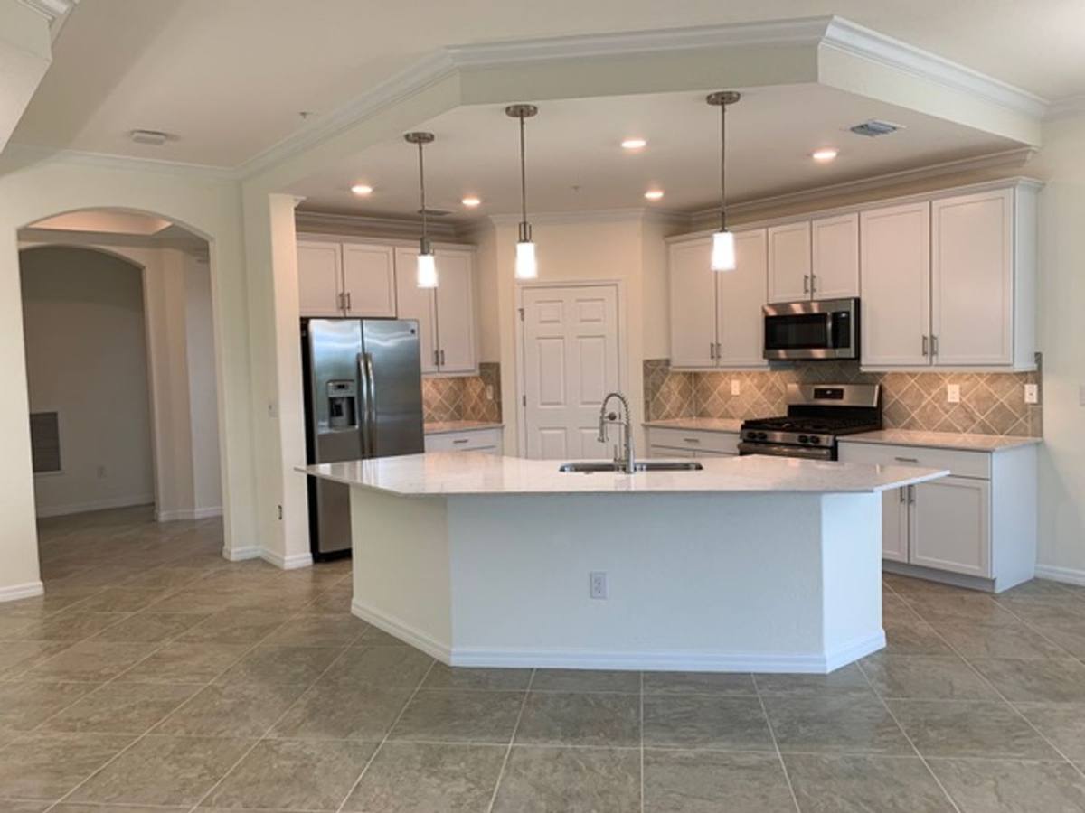 Condo for rent at 7342 Divot Loop, Bradenton, FL 34202