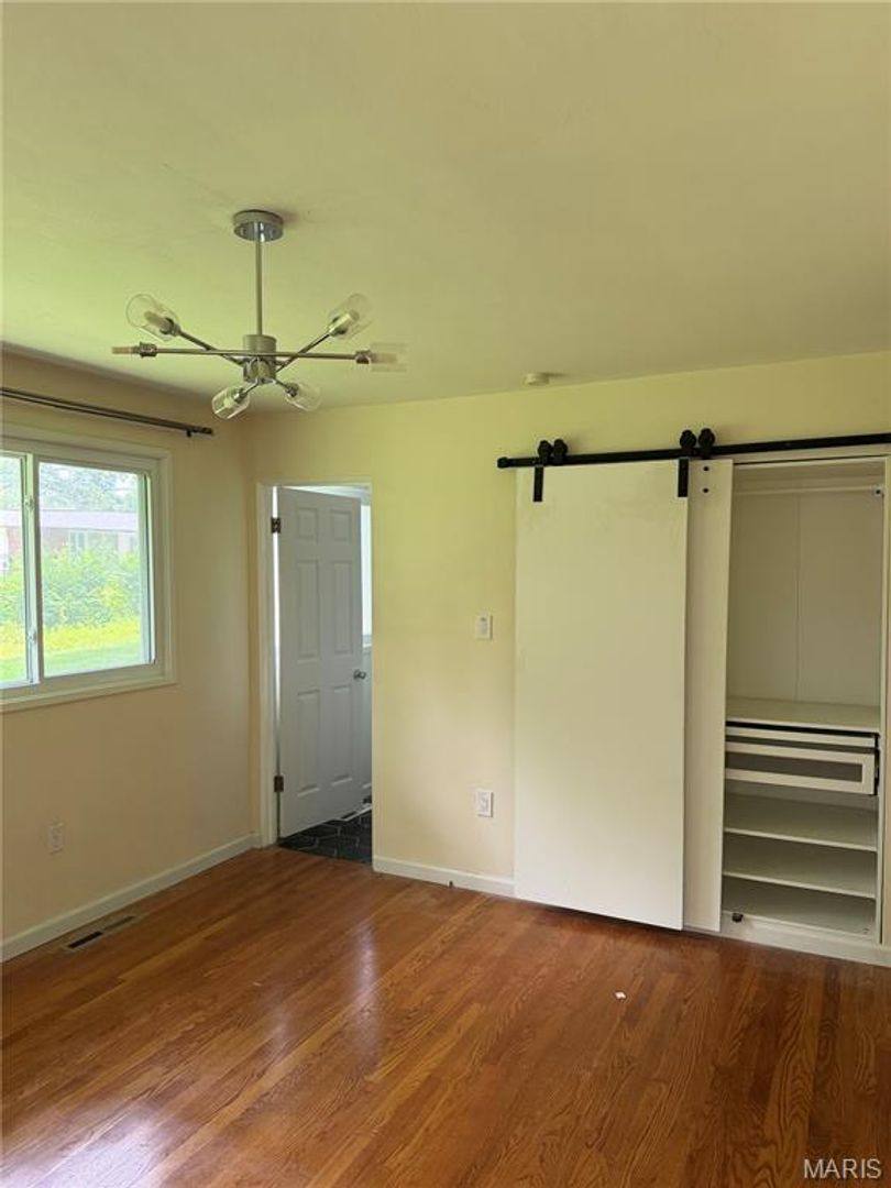 House for rent at 709 Elkington, Saint Louis, MO 63132
