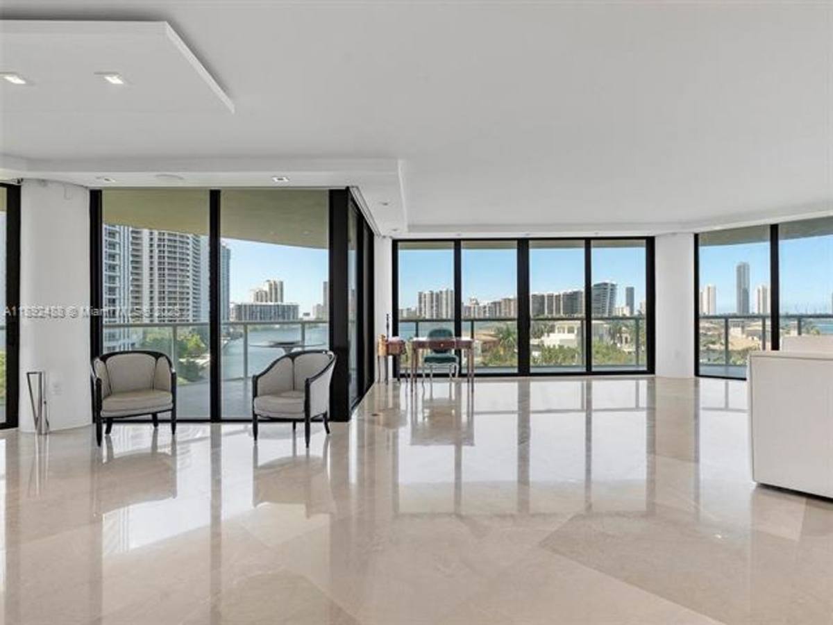Apartment for rent at 4000 Island Blvd, North Miami Beach, FL 33160