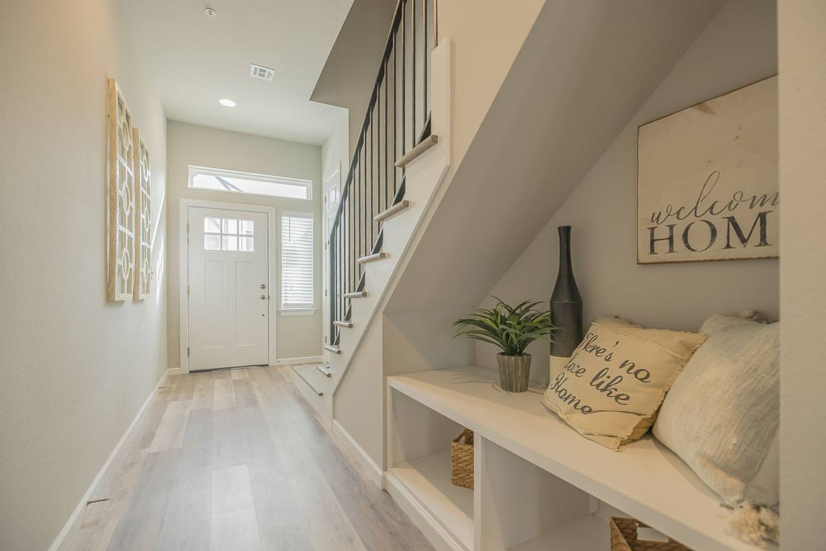 Townhouse for rent at 7902 S 33rd W Ave, Tulsa, OK 74132