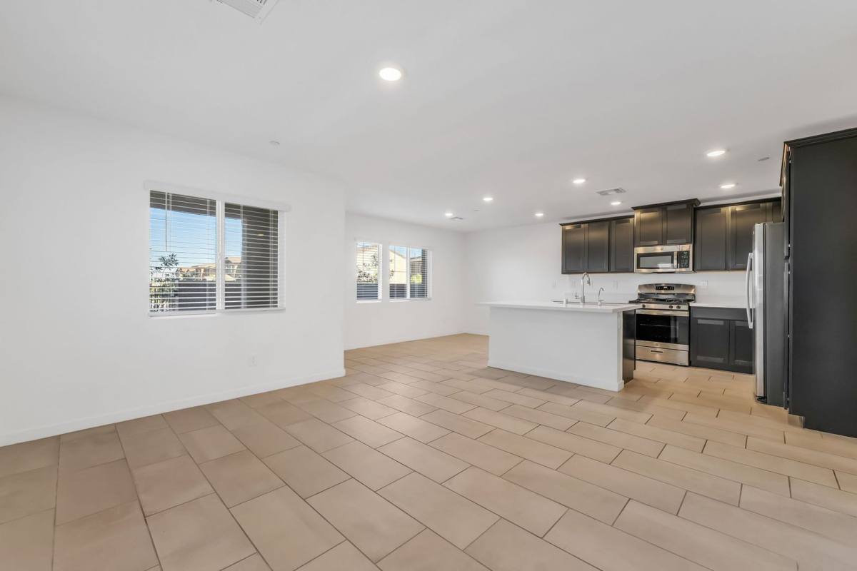 House for rent at 894 Cadence View Way, Henderson, NV 89011