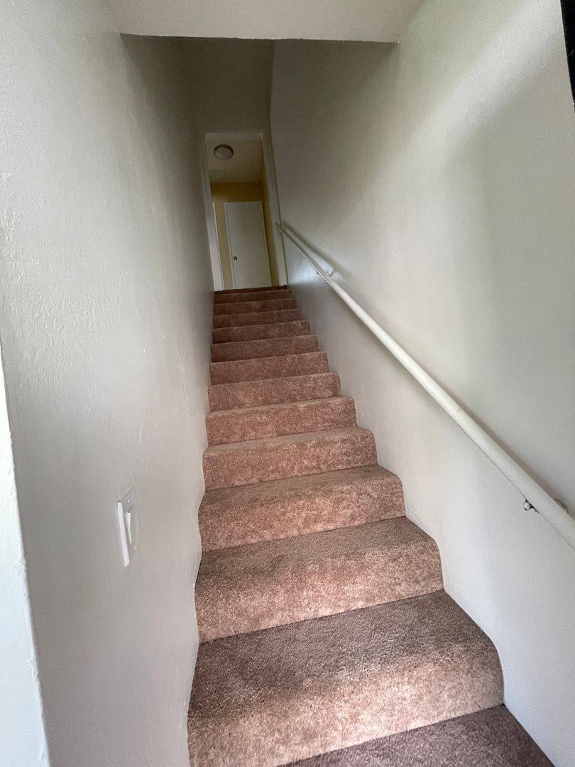 Apartment for rent at 343 Cabrillo St, Costa Mesa, CA 92627