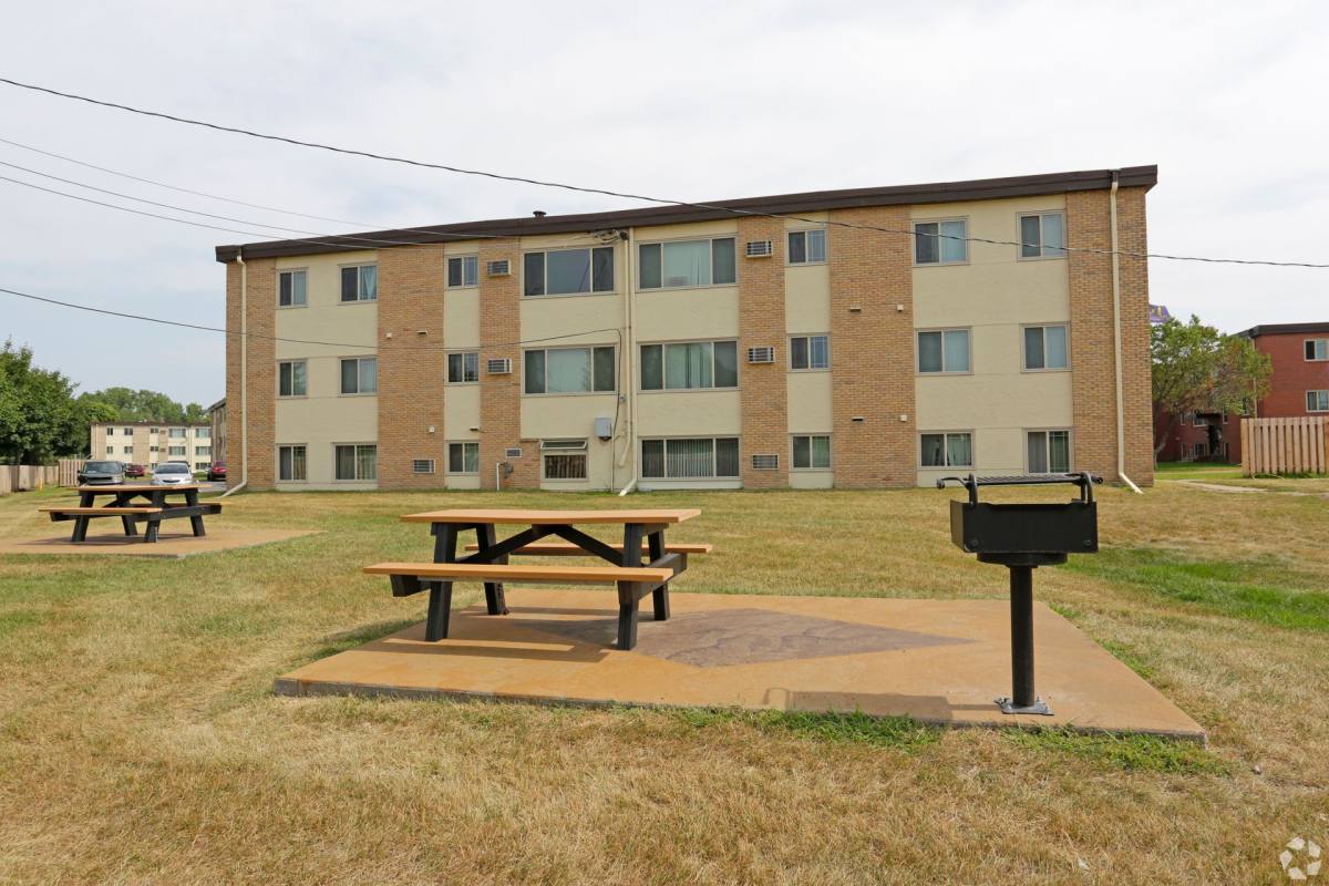 Apartment for rent at 3415 65th Ave N, Minneapolis, MN 55429