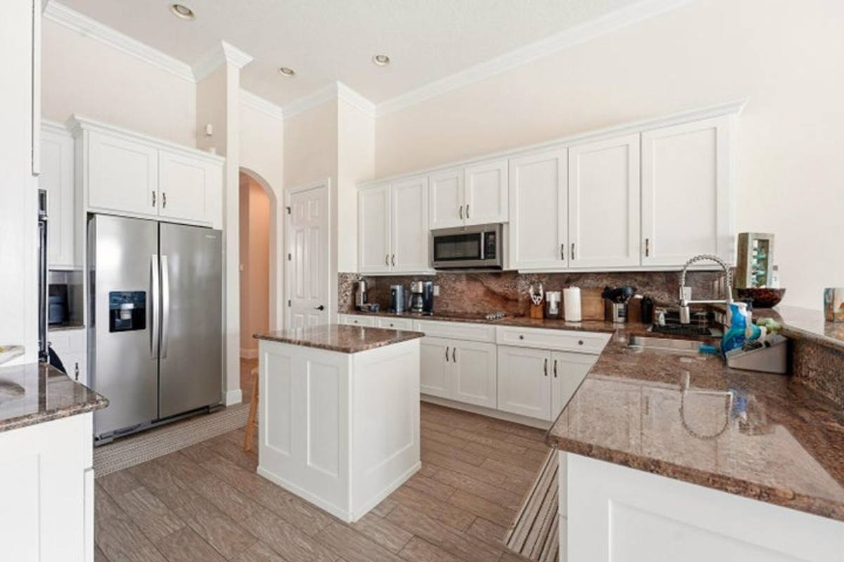 House for rent at 851 Edgebrook Lane, West Palm Beach, FL 33411
