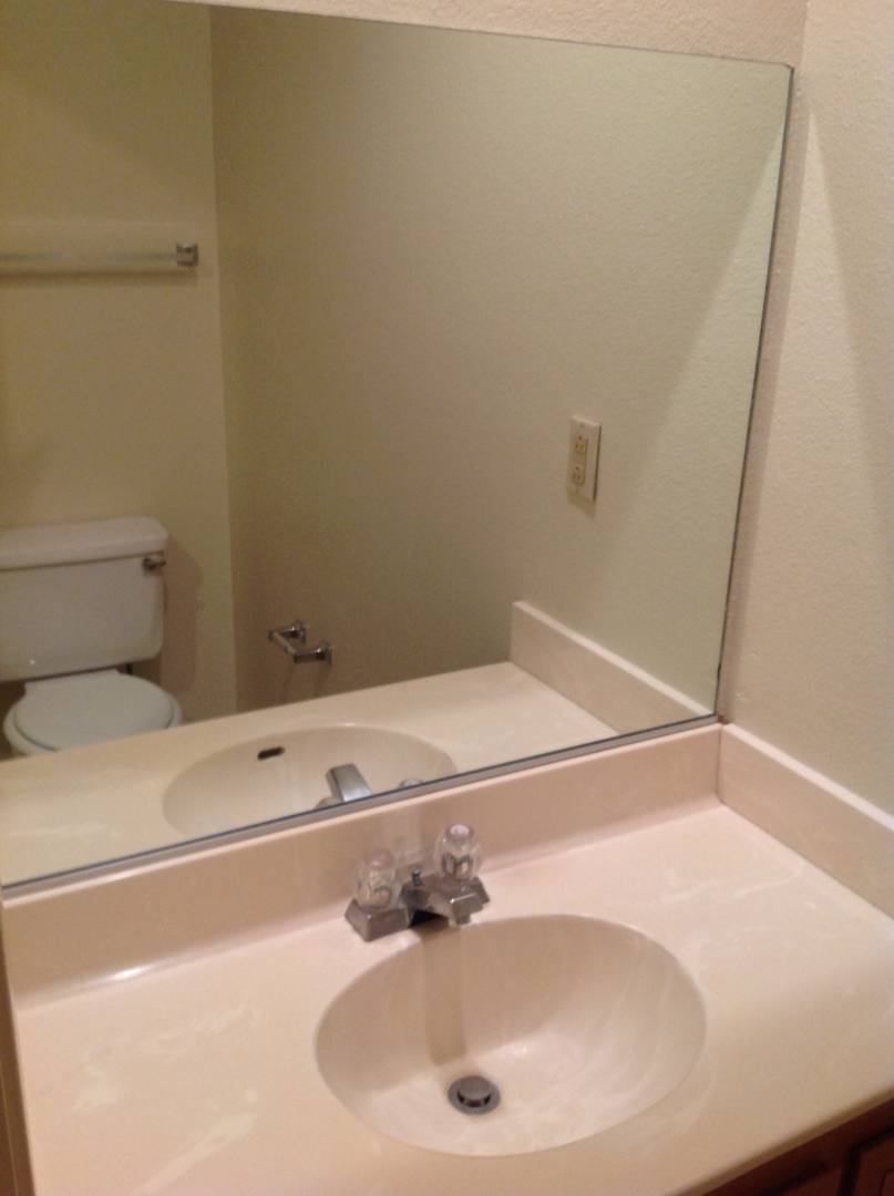 Apartment for rent at 16484 Wato Rd, Apple Valley, CA 92307