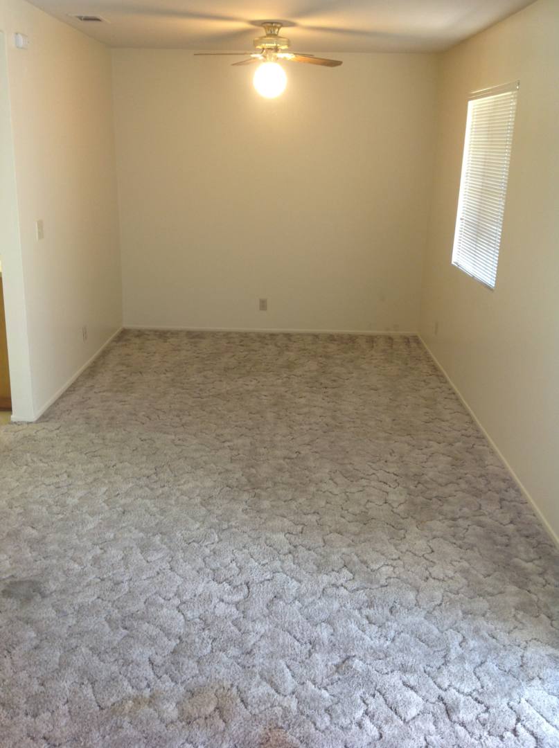 Apartment for rent at 16484 Wato Rd, Apple Valley, CA 92307