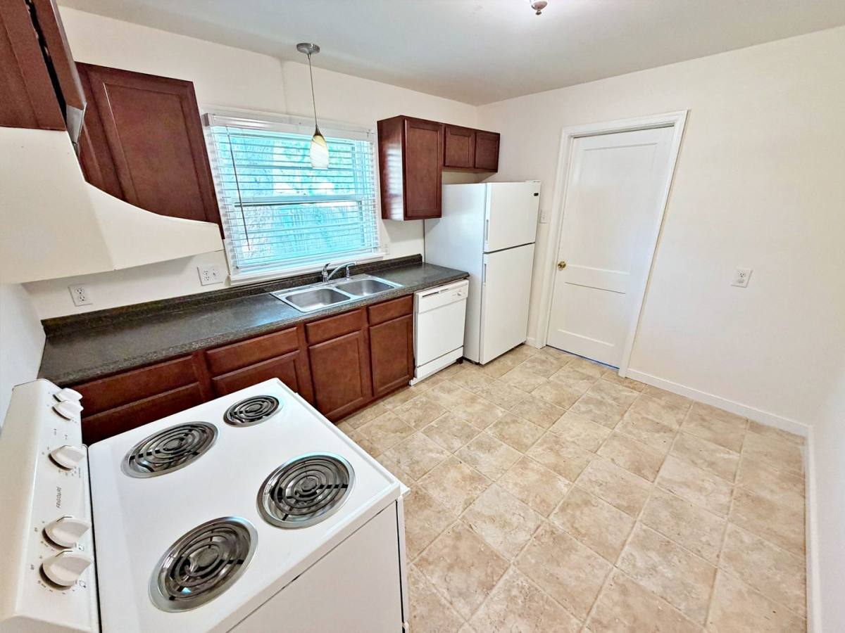 House for rent at 4838 Stanley Dr, Richmond, VA 23234