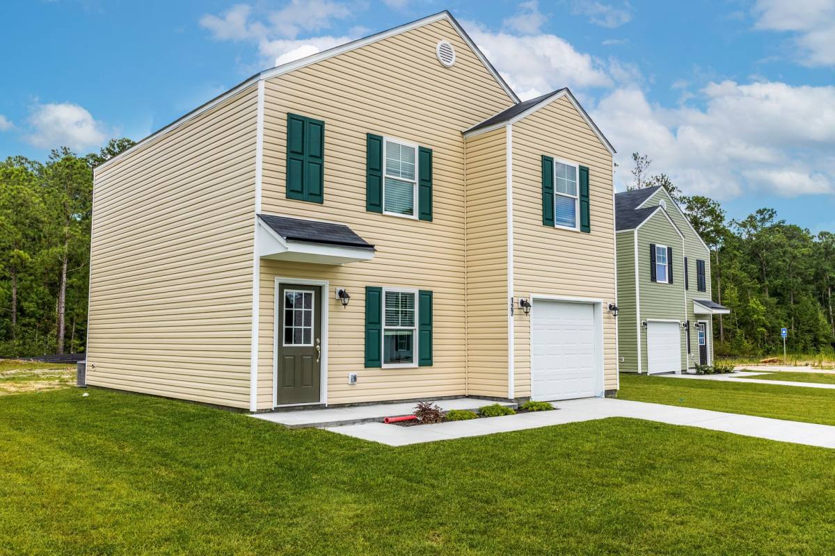 Townhouse for rent at 128 Cottage Way, Rincon, GA 31326