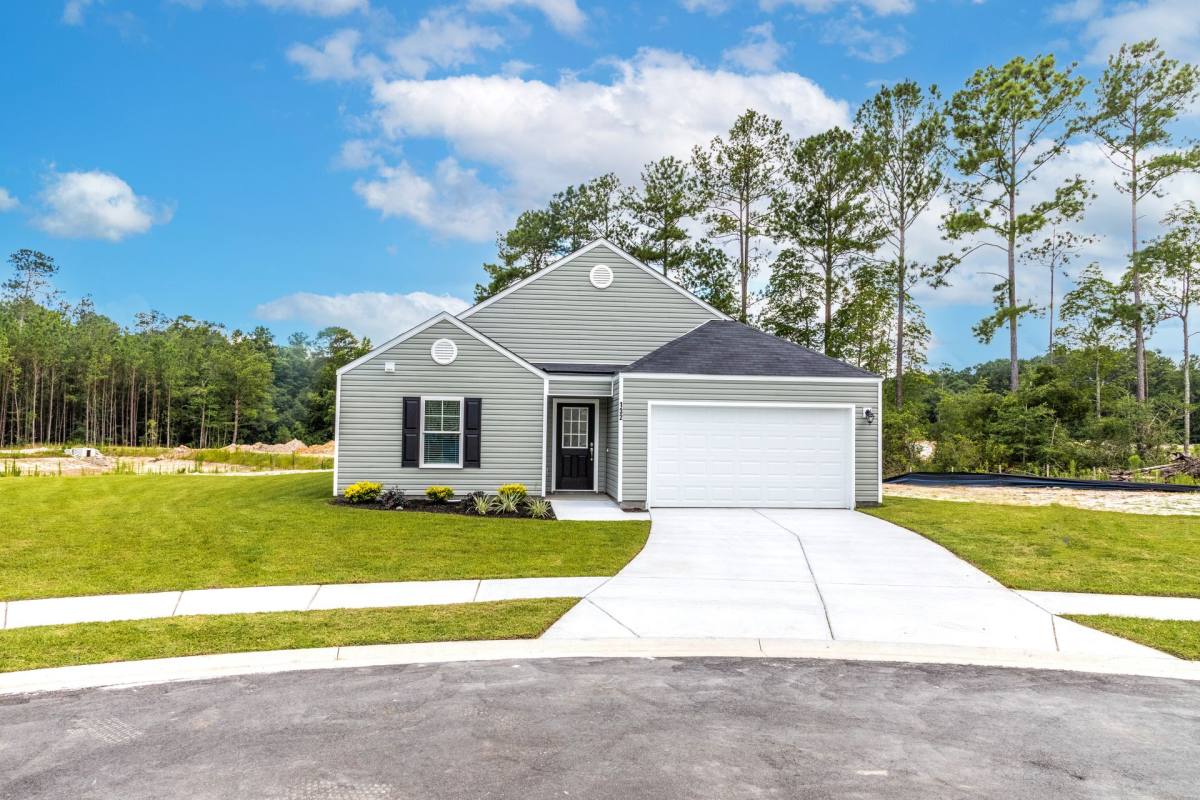 Townhouse for rent at 113 Cottage Way, Rincon, GA 31326