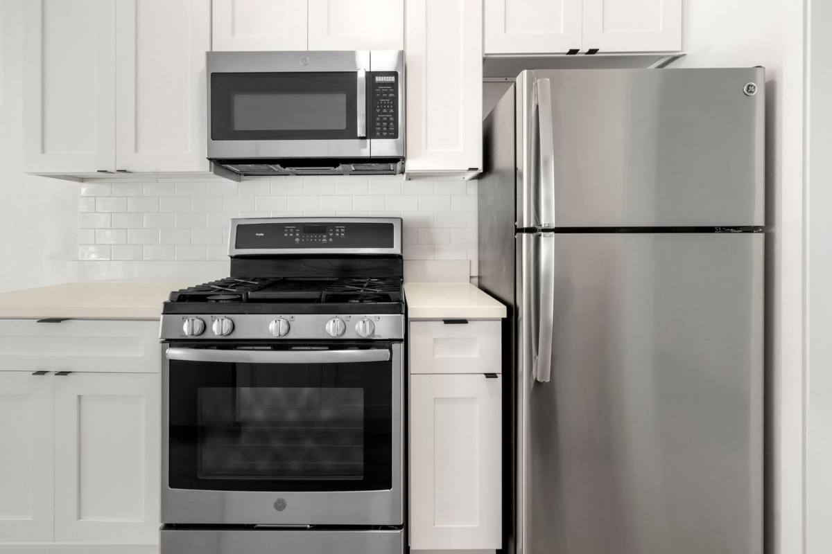 Apartment for rent at 162 S Ave, Los Angeles, CA 90042