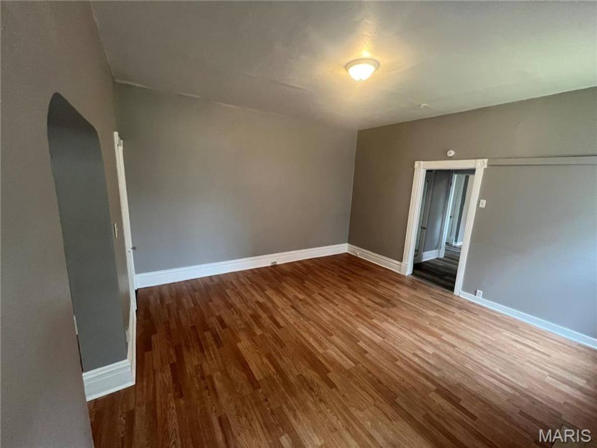 Apartment for rent at 3135 Chippewa St, Saint Louis, MO 63118