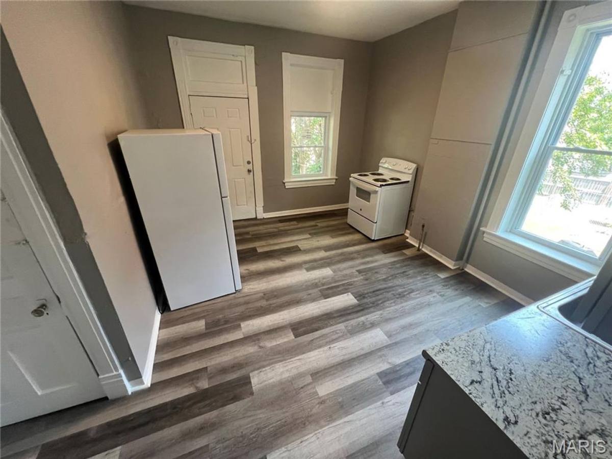 Apartment for rent at 3135 Chippewa St, Saint Louis, MO 63118