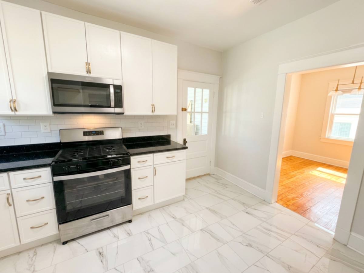 Apartment for rent at 209 4th Ave, Alexandria, VA 22314