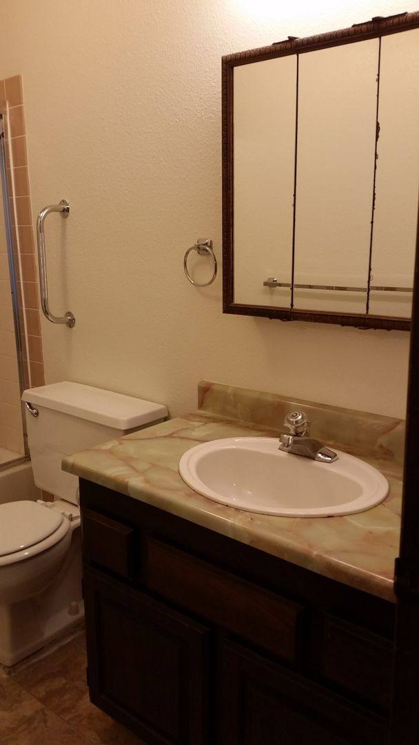Apartment for rent at 1255 Anderson, Coos Bay, OR 97420