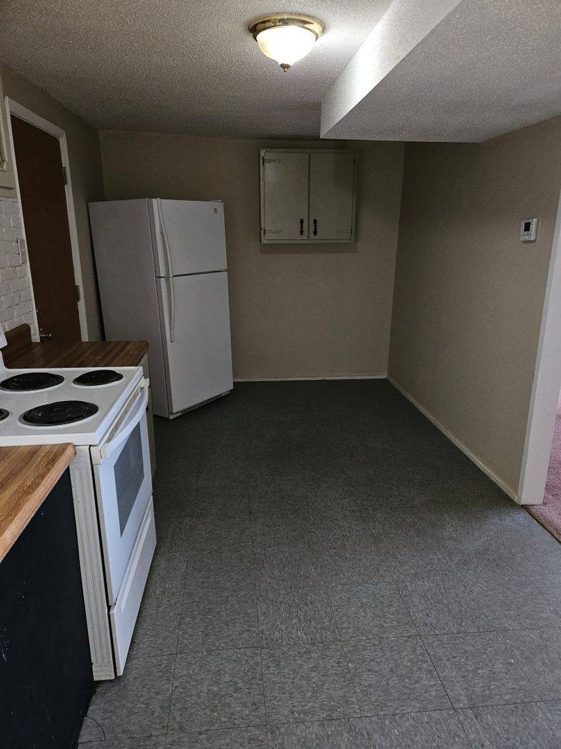 Apartment for rent at 8936 Commercial Blvd, Pevely, MO 63070