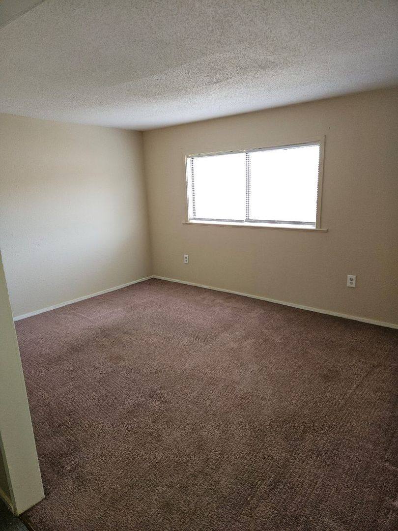 Apartment for rent at 8936 Commercial Blvd, Pevely, MO 63070