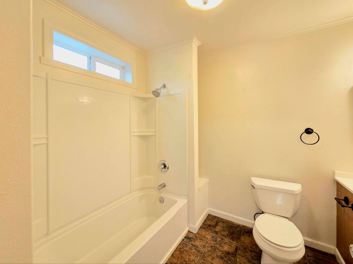 Apartment for rent at 703 Pioneer St, Cashmere, WA 98815