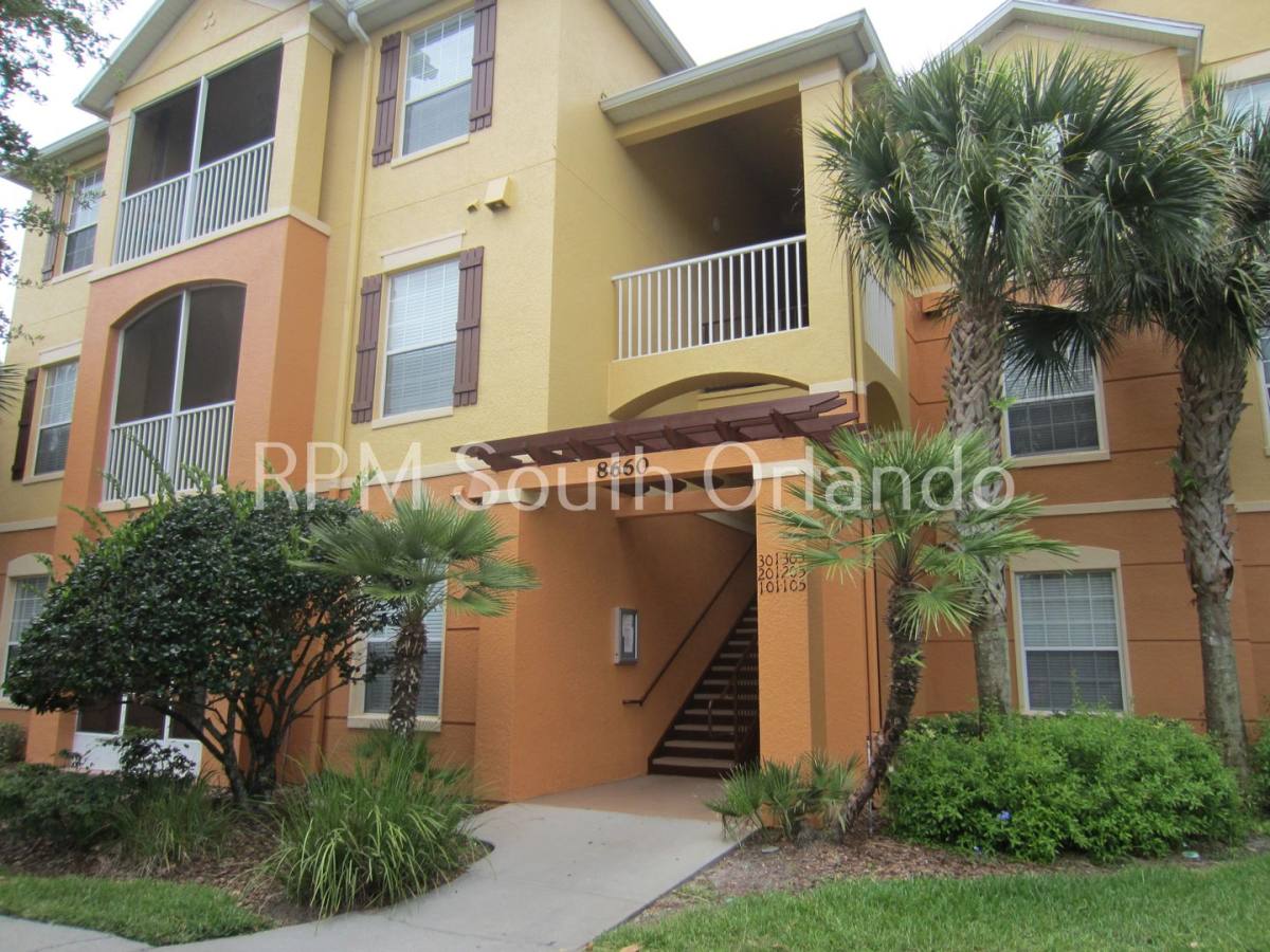 Condo for rent at 8660 Buccilli Dr, Orlando, FL 32829