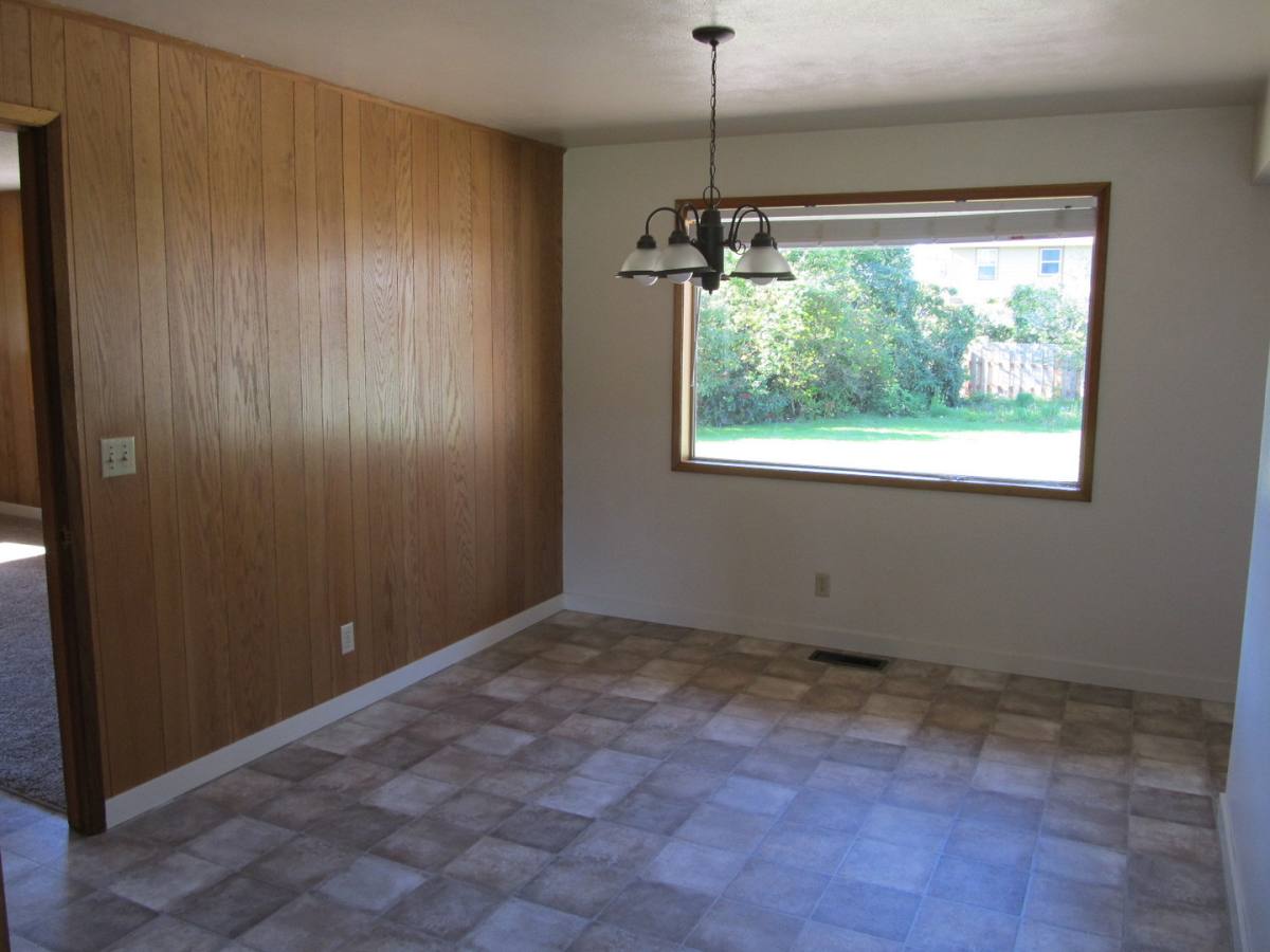 House for rent at 1509 Avon Ave, Burlington, WA 98233